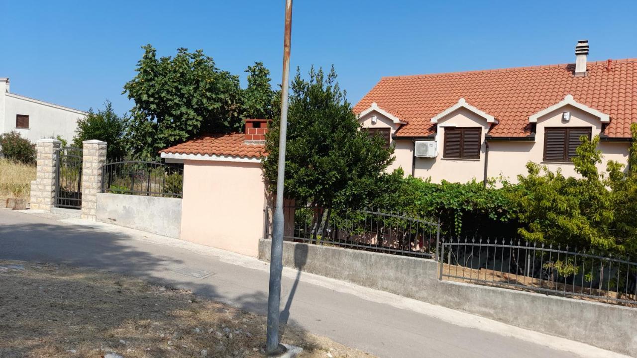 Apartmani A.Teskera Trogir Luaran gambar